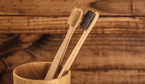 Bagno alla moda - eleganti accessori per lavarsi i denti