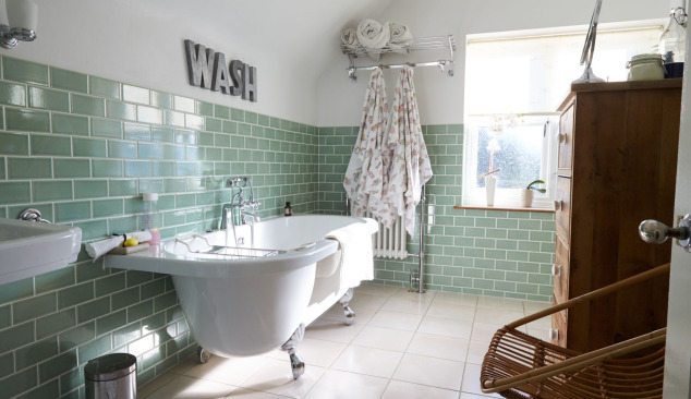 A cosa prestare attenzione prima di scegliere i mobili da bagno?