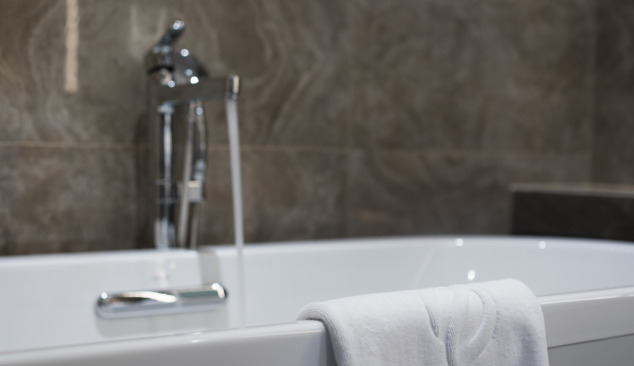Rubinetteria minimalista da vasca-doccia - eccezionale o deludente?