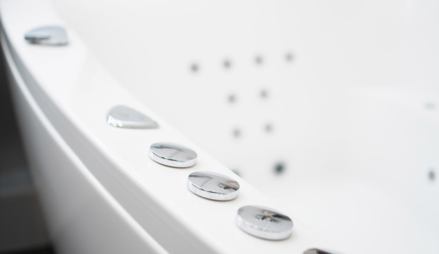 Come prendersi cura delle batterie da vasca con termostato?