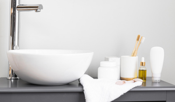 Alte o classiche? Rubinetti da lavabo alti.