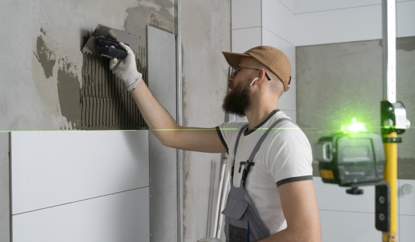 Ristrutturazione del bagno - costi 2026. Cosa includere nel budget e come risparmiare veramente