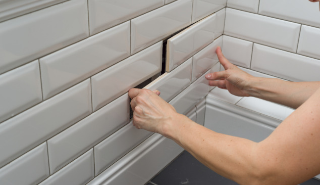 Come installare uno scarico lineare a parete?