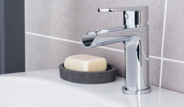 È necessario pulire il portasapone?