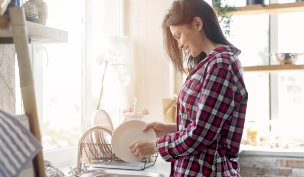 Come prendersi cura di uno scolapiatti?