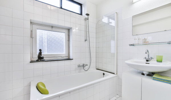 Cosa devi sapere sui rivestimenti per vasche da bagno?