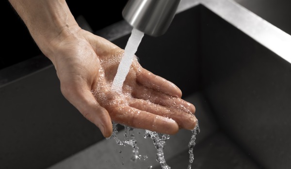 Come riparare un rubinetto che perde?