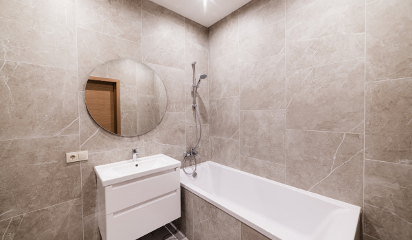 Vasca in acciaio o acrilica?