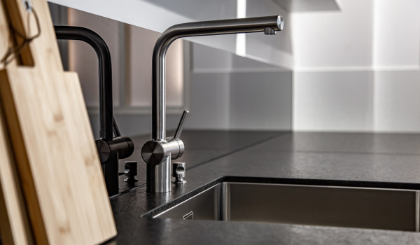 Quale piano scegliere per un lavabo sottopiano?