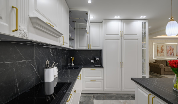 Piani cucina in granito, pietra: opinioni sui piani per cucina - quale piano scegliere?