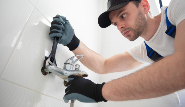 Come installare un piatto doccia?