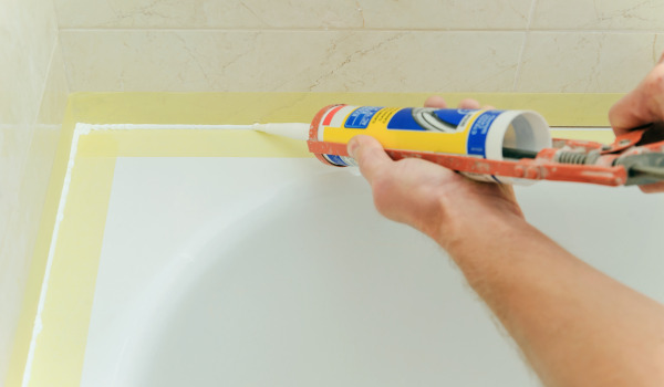 Come rimuovere il vecchio silicone?