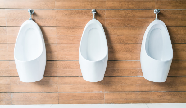 Come montare un orinatoio?