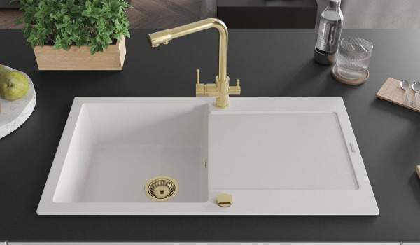 Come installare un rubinetto nel lavello?