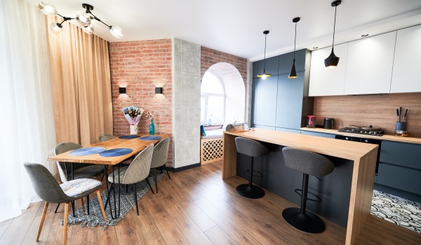 Quali pannelli del pavimento scegliere per la cucina? Ne vale la pena?