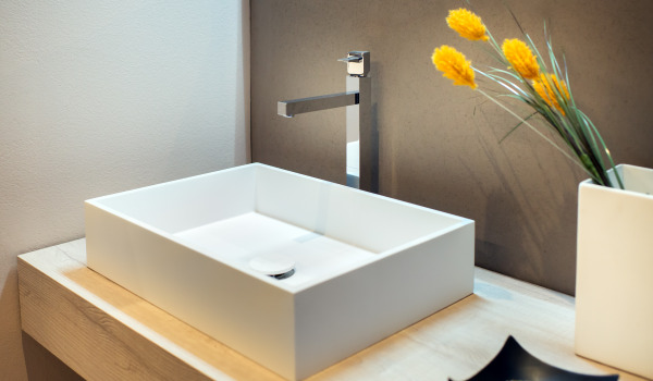 Quale rubinetto per un lavabo da appoggio?